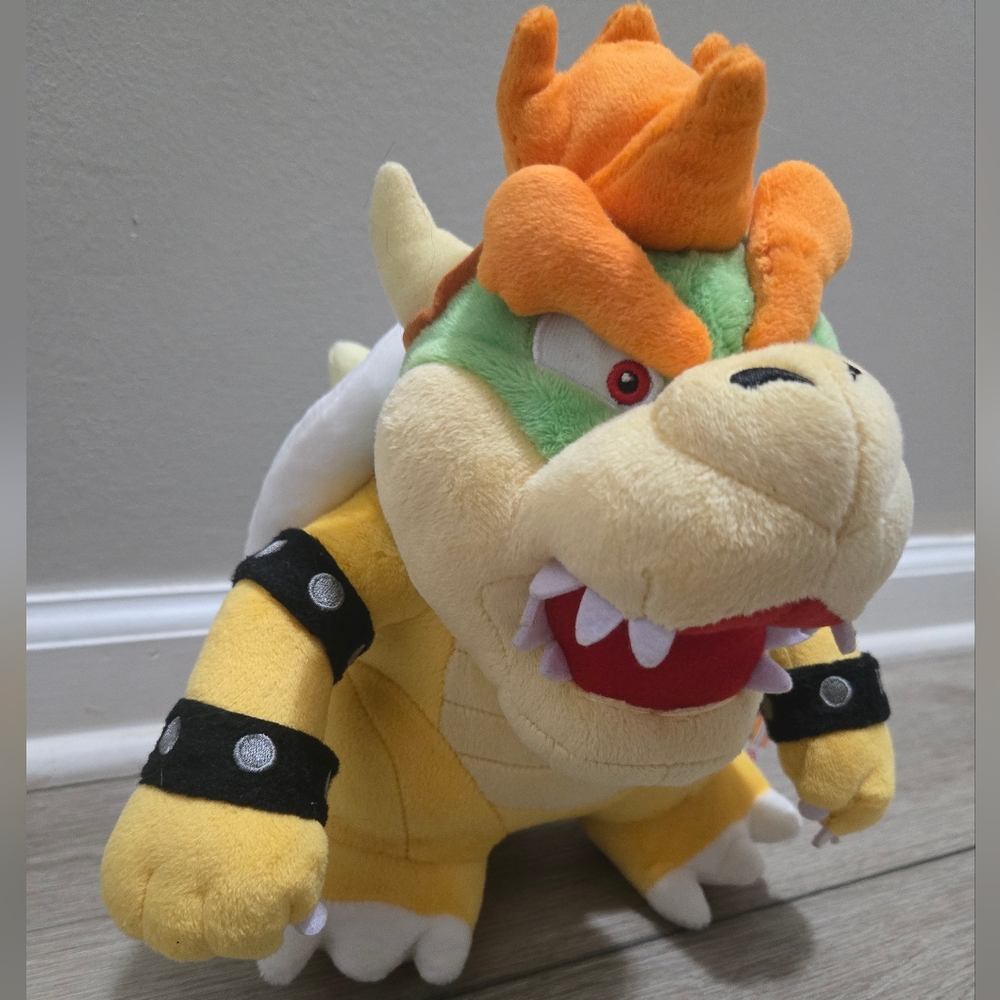 SUPER MARIO Nintendo 2017 Bowser  13” Plush Little Buddy NWT!